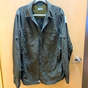 Men’s Columbia button down